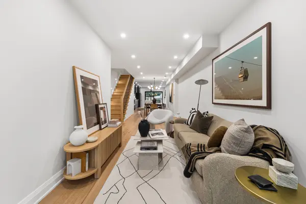 247A Lippincott ST, Toronto C01, ON M5S 2P4
