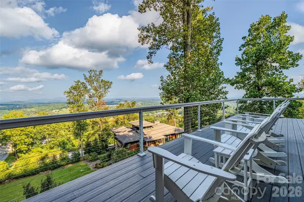 98 Rock Cliff WAY, Hendersonville, NC 28791