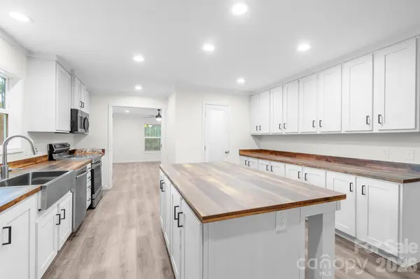 1120 Hammond Carnes RD, Lancaster, SC 29720