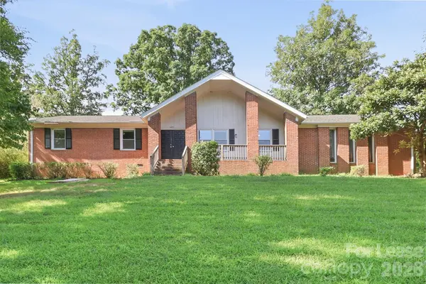 6205 Ferncliff DR NW, Concord, NC 28027