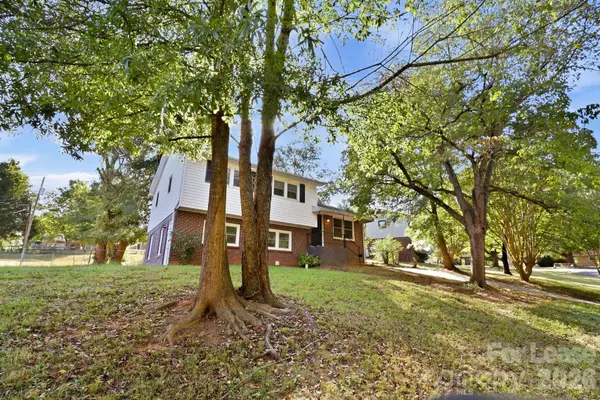 967 Canterbury CT, Gastonia, NC 28052