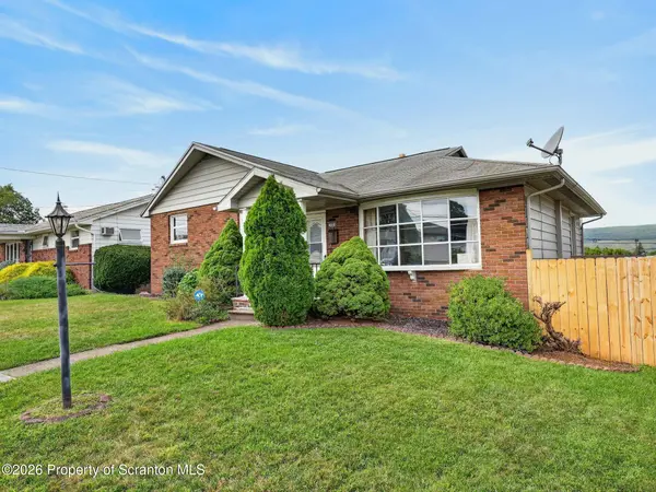 3900 Winfield AVE, Moosic, PA 18507
