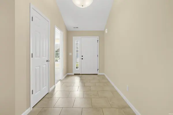 4438 Mystic CT, Evansville, IN 47715
