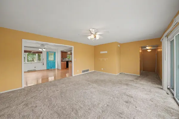705 E Ross AVE, Warsaw, IN 46580