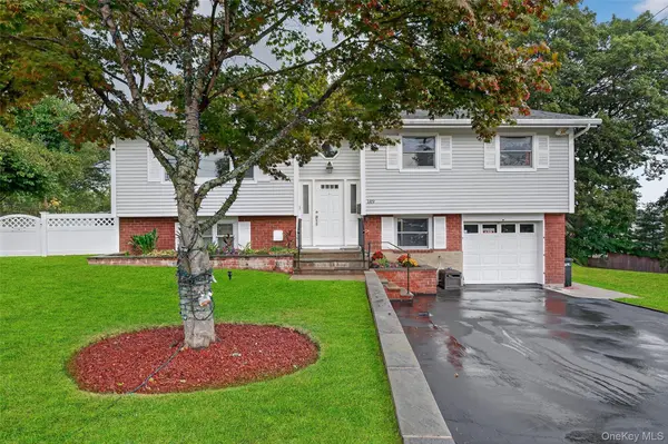 149 Cole CT, Buchanan, NY 10511