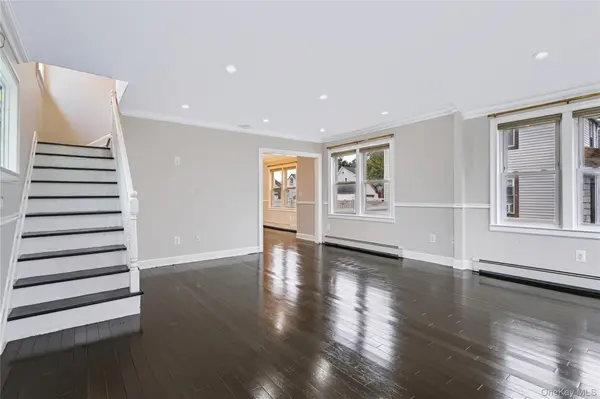91 Rockmart AVE, Elmont, NY 11003