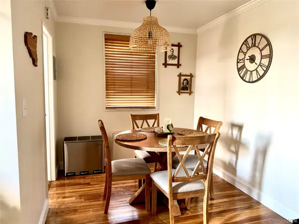 16-19 Utopia Pkwy #2-22, Whitestone, NY 11357