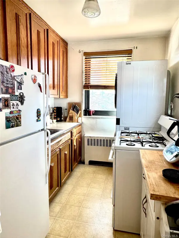 16-19 Utopia Pkwy #2-22, Whitestone, NY 11357