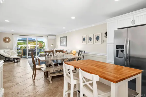 3013 Mitchell RD, Westhampton Beach, NY 11978