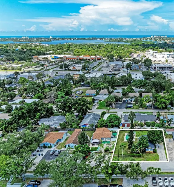 3928 S EAST AVE, Sarasota, FL 34231