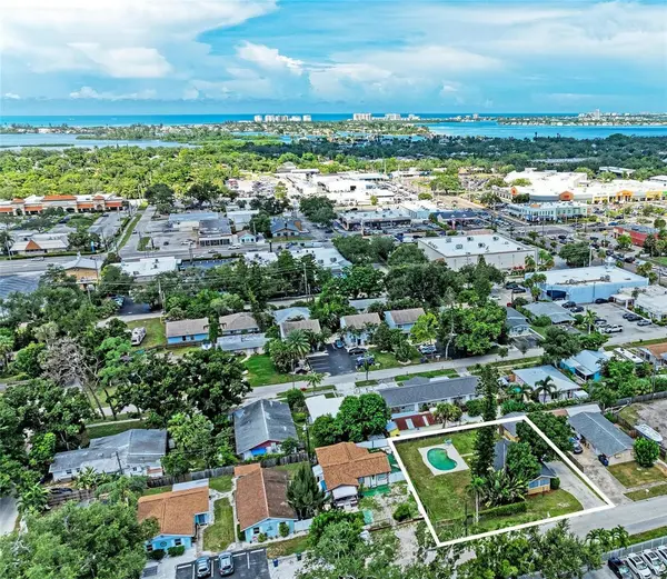 3928 S EAST AVE, Sarasota, FL 34231