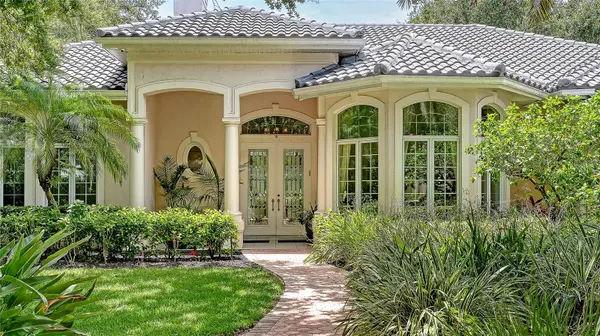 402 MACEWEN DR, Osprey, FL 34229