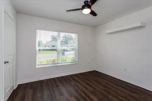 1434 GERANIUM DR, Mascotte, FL 34753