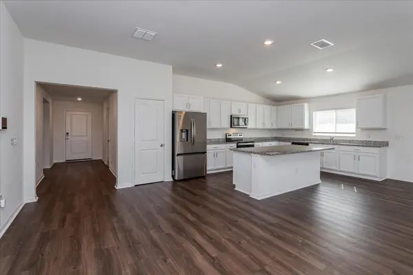 1434 GERANIUM DR, Mascotte, FL 34753