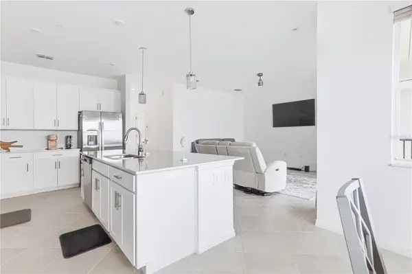 17600 OPAL SAND DR #402, Venice, FL 34293