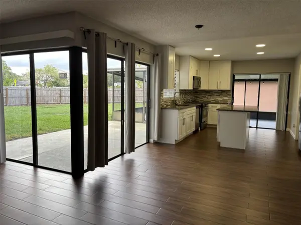 4711 GROVE POINT DR, Tampa, FL 33624