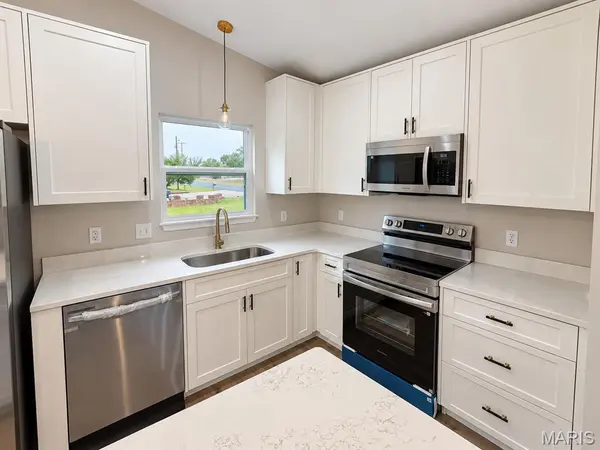 29378 State Hwy B, Warrenton, MO 63383