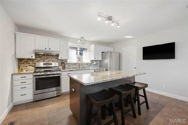 5326 Odell ST, St Louis, MO 63139