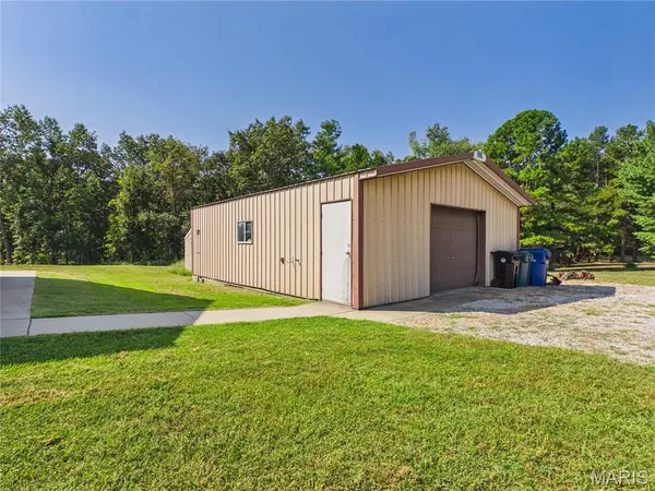 7617 Highway O, Perryville, MO 63775