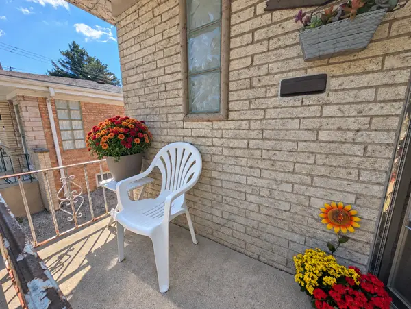 7719 W Jarvis AVE, Chicago, IL 60631