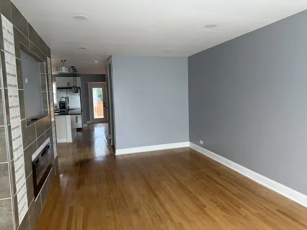 9748 S Ellis AVE, Chicago, IL 60628