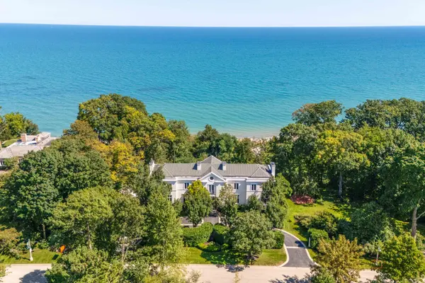 901 Lake RD, Lake Forest, IL 60045