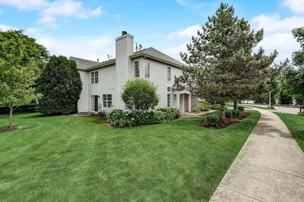 2280 Foxmoor LN #5201, Aurora, IL 60502