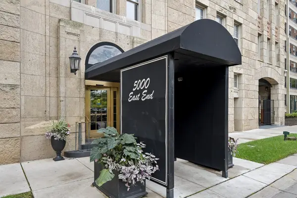 5000 S East End AVE #15C, Chicago, IL 60615