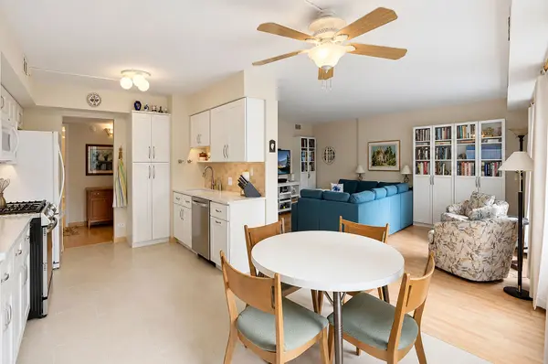 355 W Miner ST #1A, Arlington Heights, IL 60005