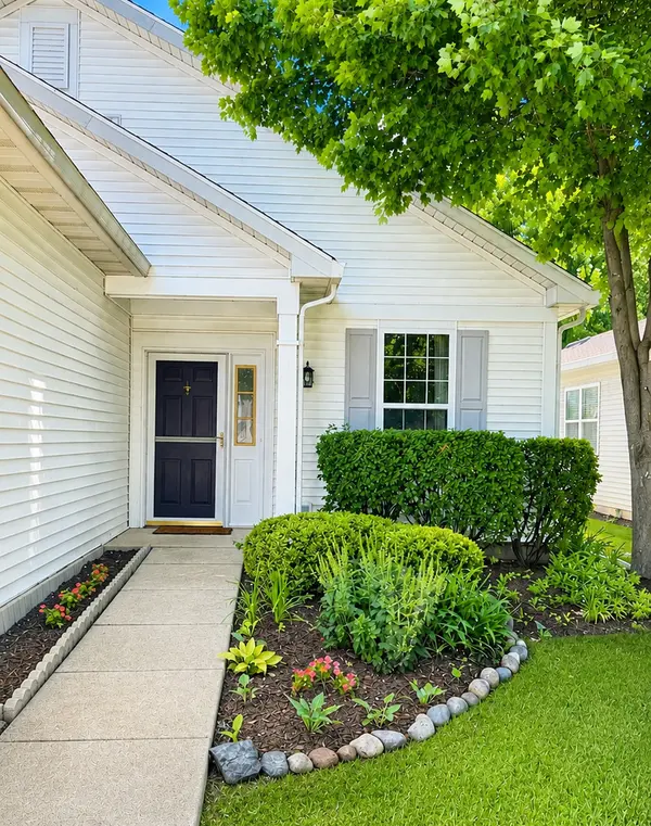 1566 Benzie CIR, Romeoville, IL 60446