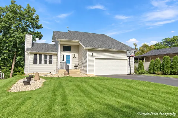 4103 Westwood DR, Wonder Lake, IL 60097