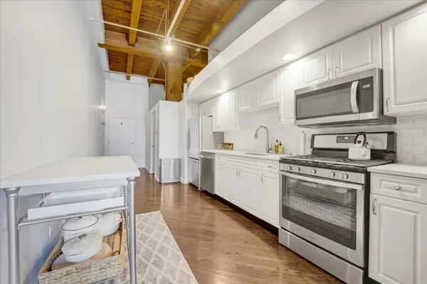 616 W Fulton ST #212, Chicago, IL 60661