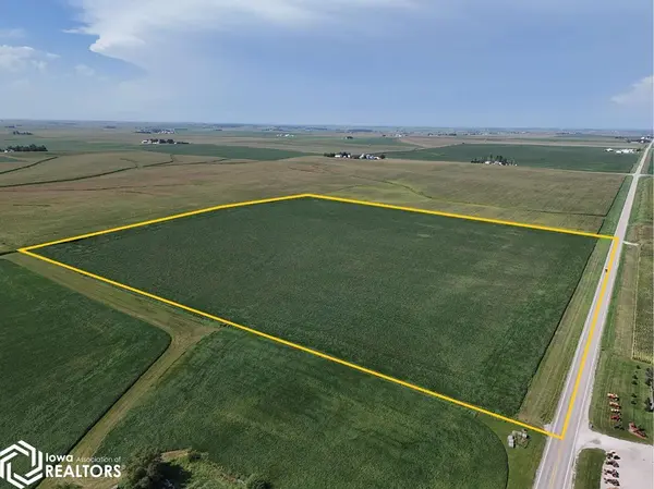 US Hwy 218 / 24th Ave., Van Horne, IA 52346