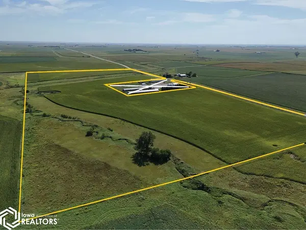 Parcel 2 US Hwy 218 at Co. Hwy E40, Van Horne, IA 52346