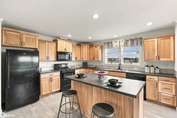 1500 E Linden #145 DR #145, Mount Pleasant, IA 52641