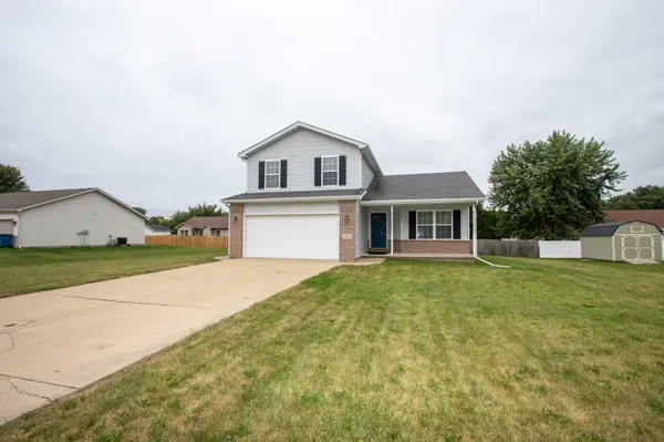 568 Fox Burrow CT, Valparaiso, IN 46385