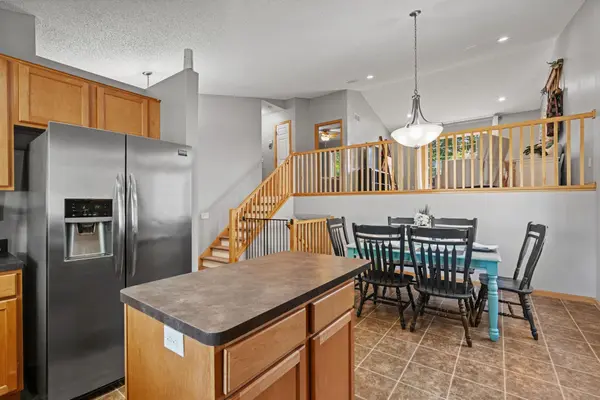 21233 Independence AVE, Lakeville, MN 55044