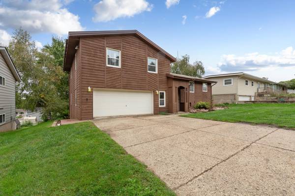 610 West ST, Jackson, MN 56143