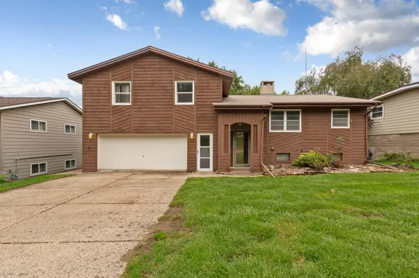 610 West ST, Jackson, MN 56143