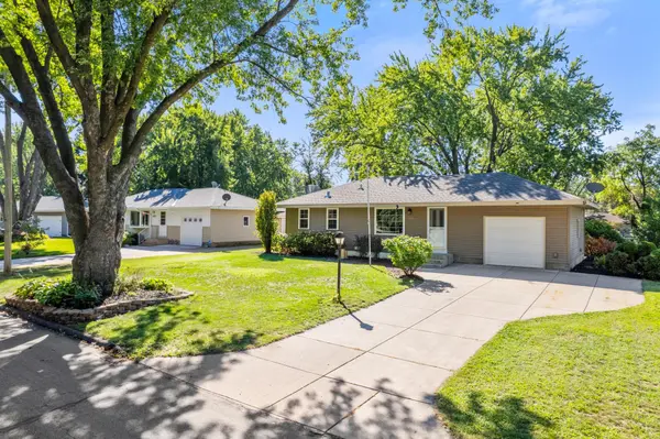 10913 Washington ST NE, Blaine, MN 55434