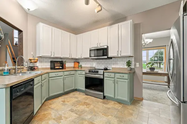 1318 Bluff ST, Dundas, MN 55019