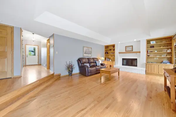 4630 Valley Forge LN N, Plymouth, MN 55442