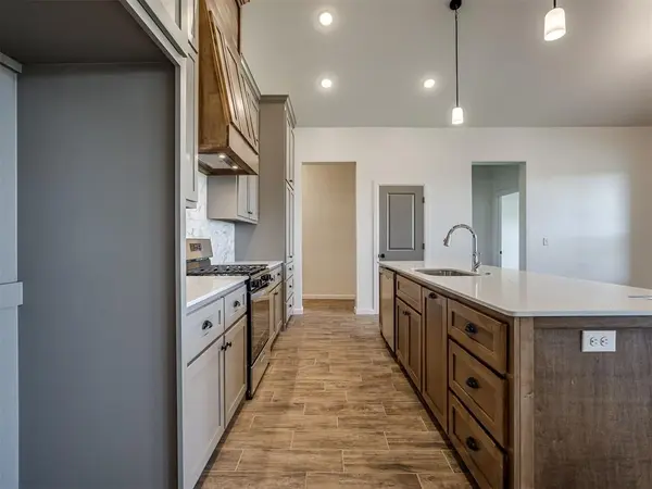 11813 NW 119th ST, Yukon, OK 73099