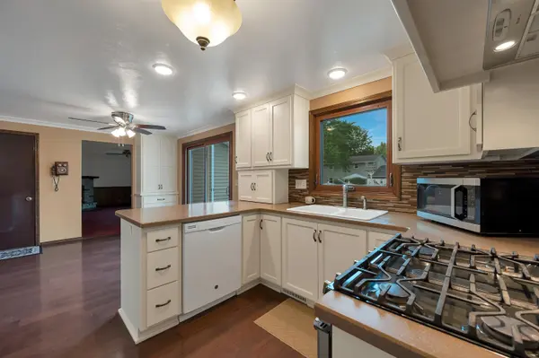 413 S GOOD HOPE RD, De Pere, WI 54115