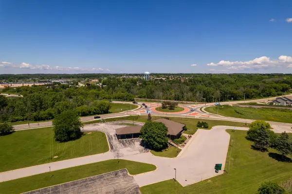 2646 NOEL DR, Green Bay, WI 54311