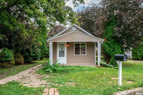 316 E SHEEN ST, East Peoria, IL 61611