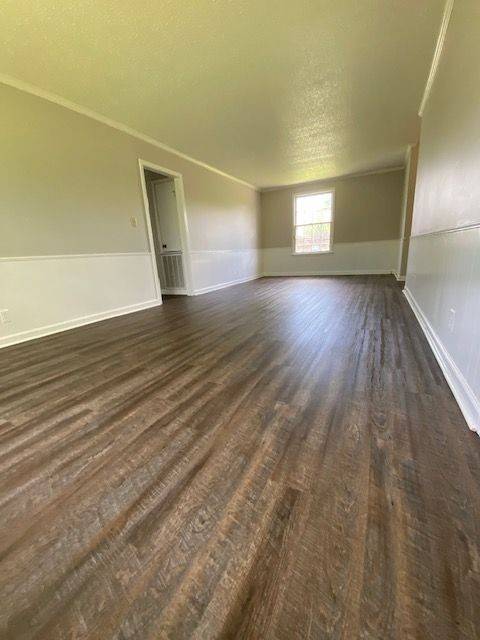 725 Overton Dr, Clarksville, TN 37042