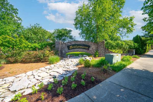 1113 Chickadee Cir, Hermitage, TN 37076