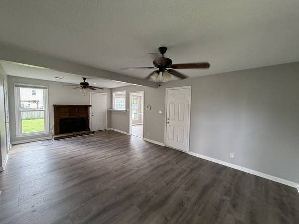 3409 Minor Dr, Clarksville, TN 37042