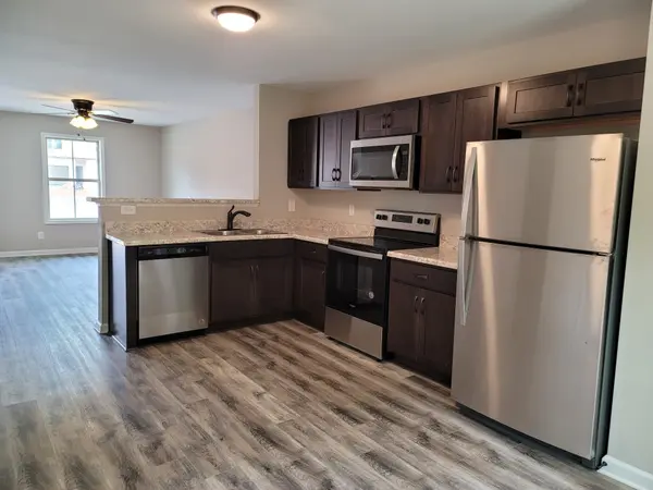 231 SMITHSON LN #B, Clarksville, TN 37040